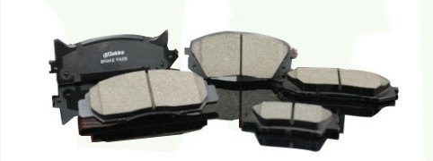 OE 04466-06020 04466-20100 8V0698151C 04466-33130 Toyota Camry Tiguan Ceramic Pads